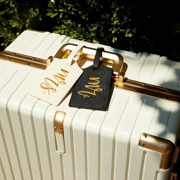 3/$25 NEW MR & MRS Luggage Tags - Picture 5 of 9